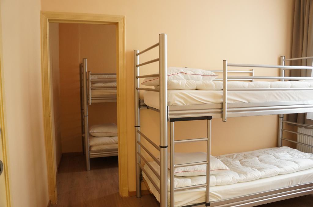 Es Hostel Saint-Gilles Esterno foto