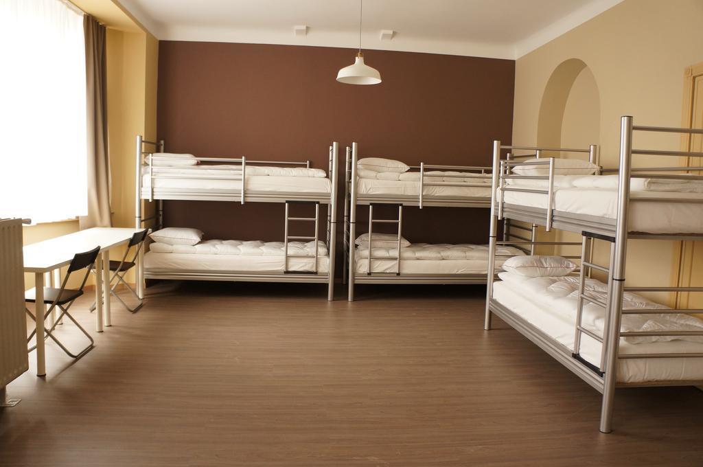 Es Hostel Saint-Gilles Esterno foto