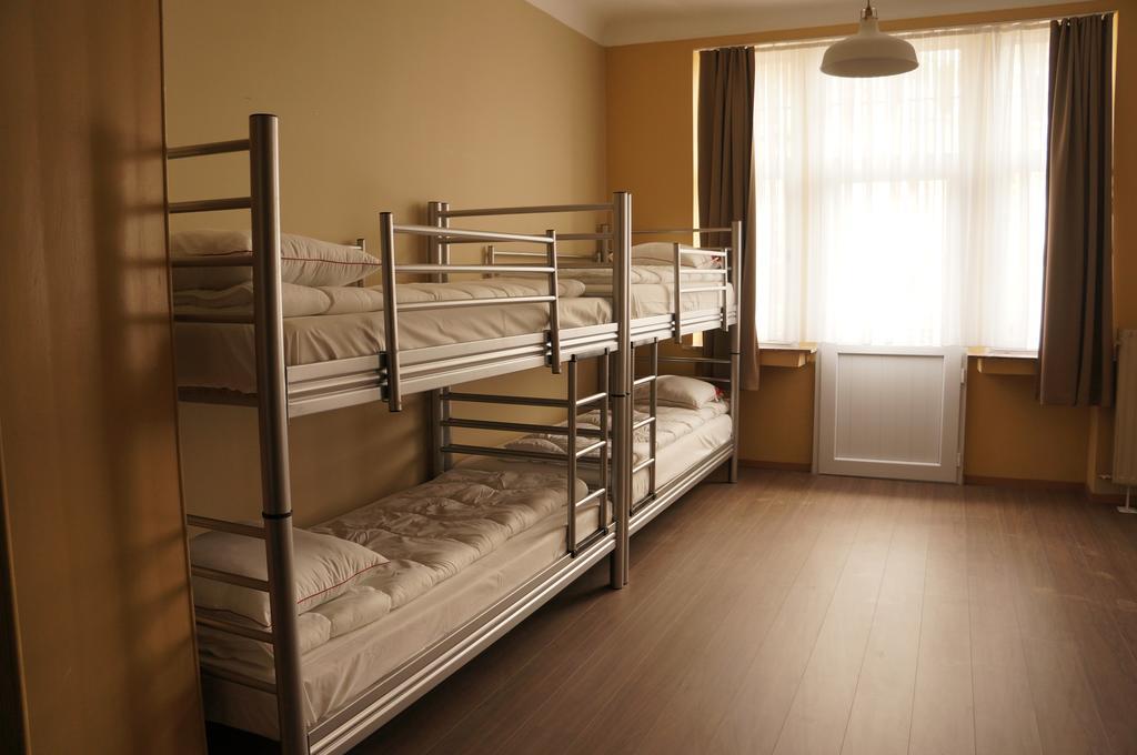 Es Hostel Saint-Gilles Esterno foto