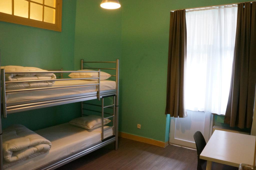 Es Hostel Saint-Gilles Esterno foto