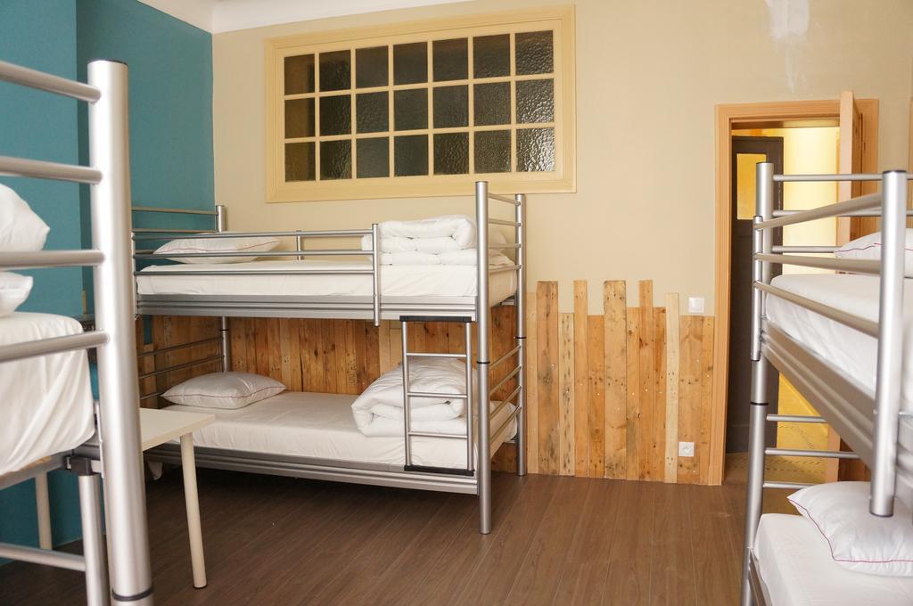 Es Hostel Saint-Gilles Esterno foto
