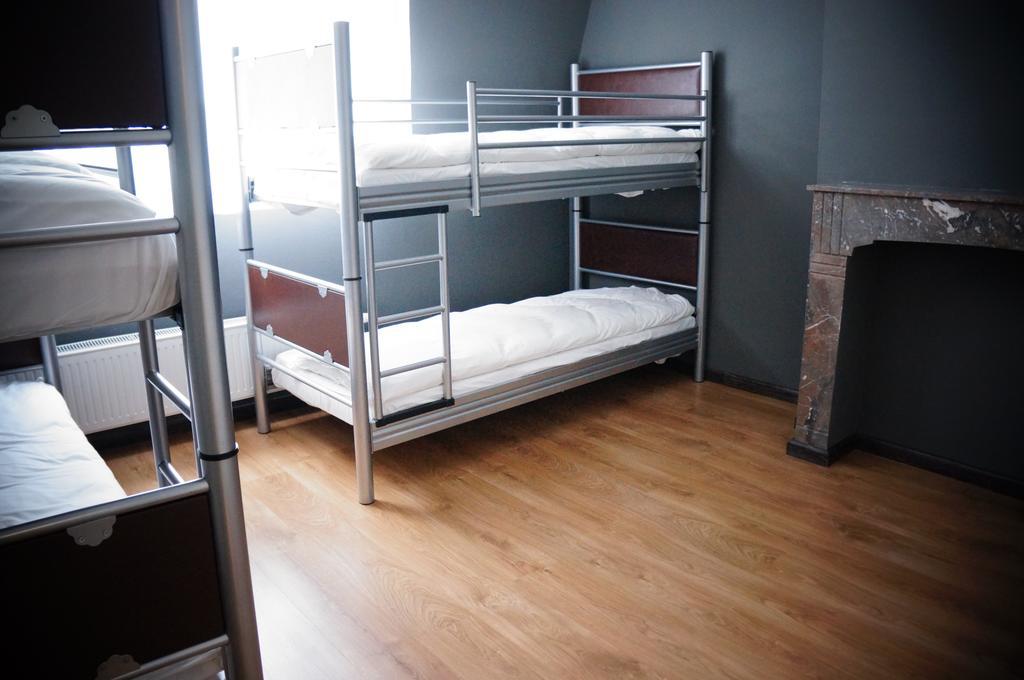 Es Hostel Saint-Gilles Esterno foto